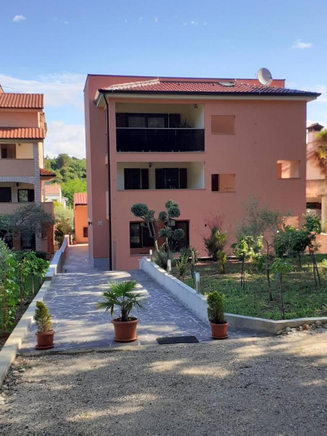Apartments Marina-Mare Porec Exterior photo